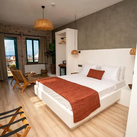 Ajlan Oia Bed & Breakfast 3*