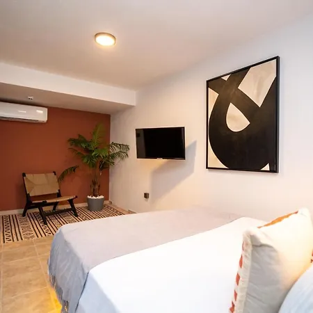 Ajlan Oia Bed & Breakfast